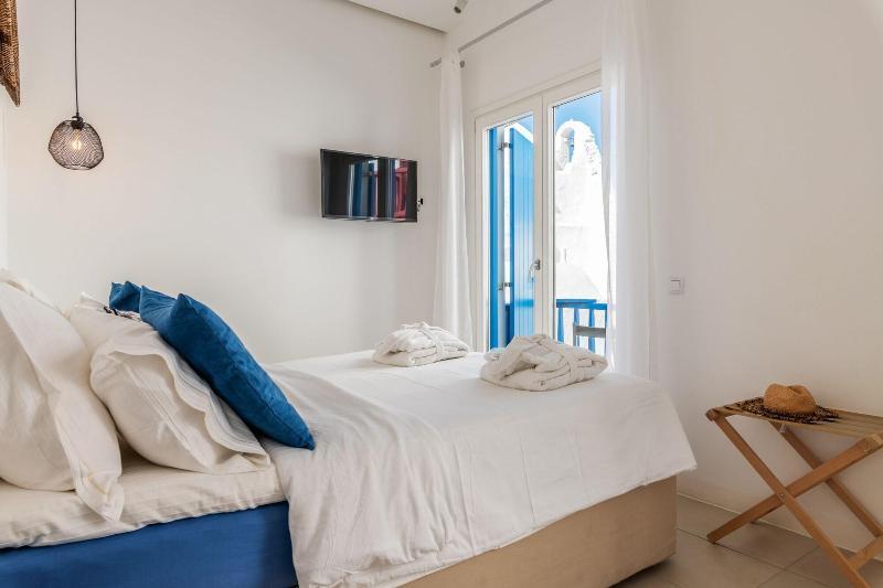 Bluetopia Suites Mykonos Town Екстер'єр фото
