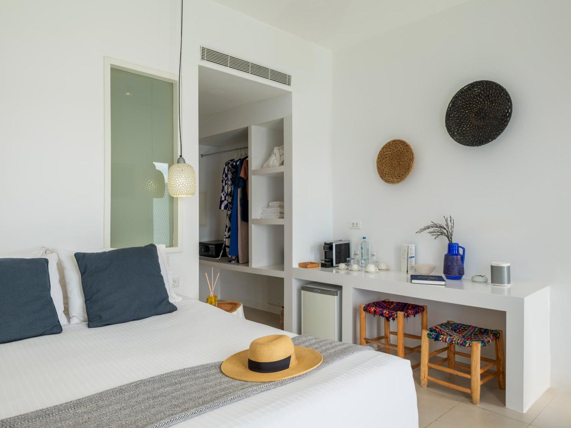 Bluetopia Suites Mykonos Town Екстер'єр фото