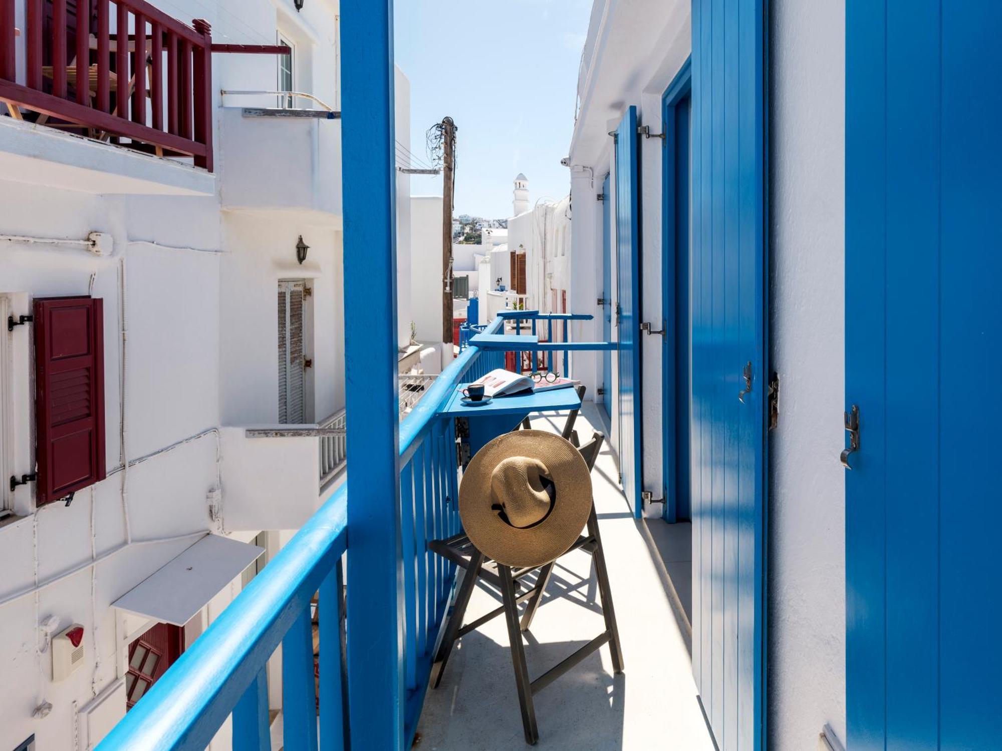 Bluetopia Suites Mykonos Town Екстер'єр фото