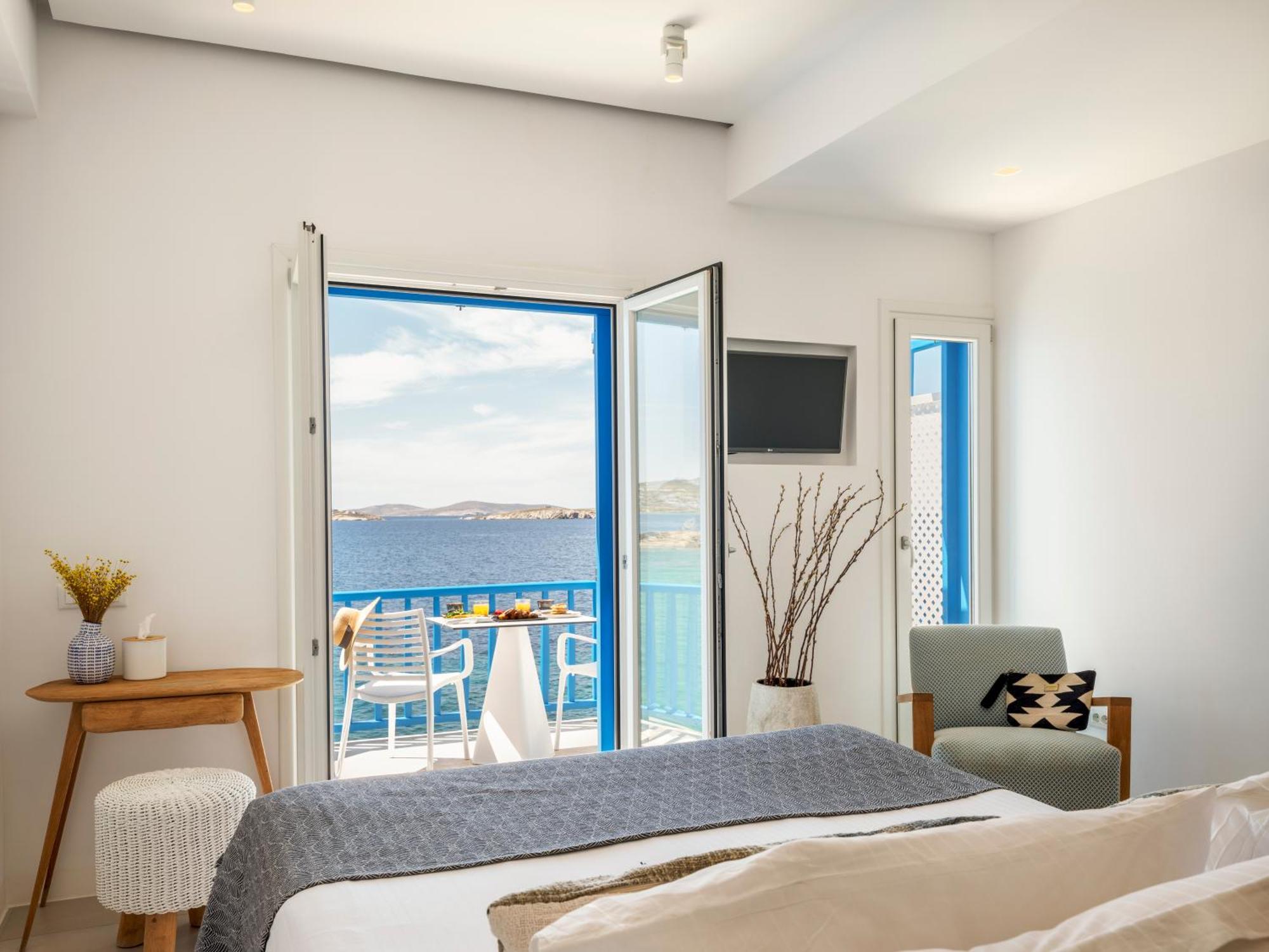 Bluetopia Suites Mykonos Town Екстер'єр фото