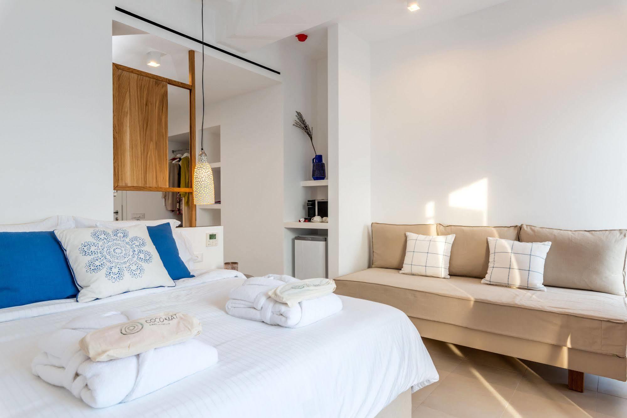 Bluetopia Suites Mykonos Town Екстер'єр фото